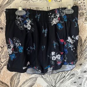 Gap Active Shorts